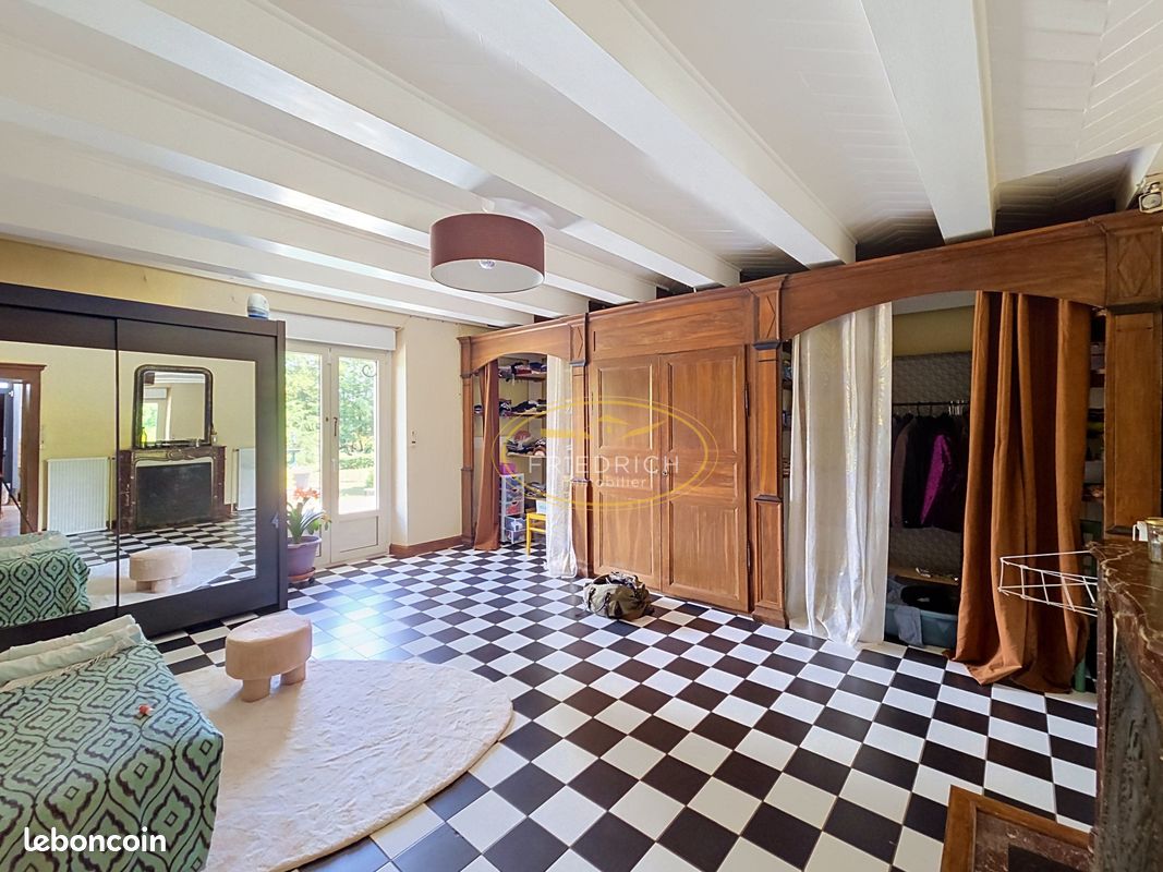 Propriété 7 pièces 308 m² (image 6)