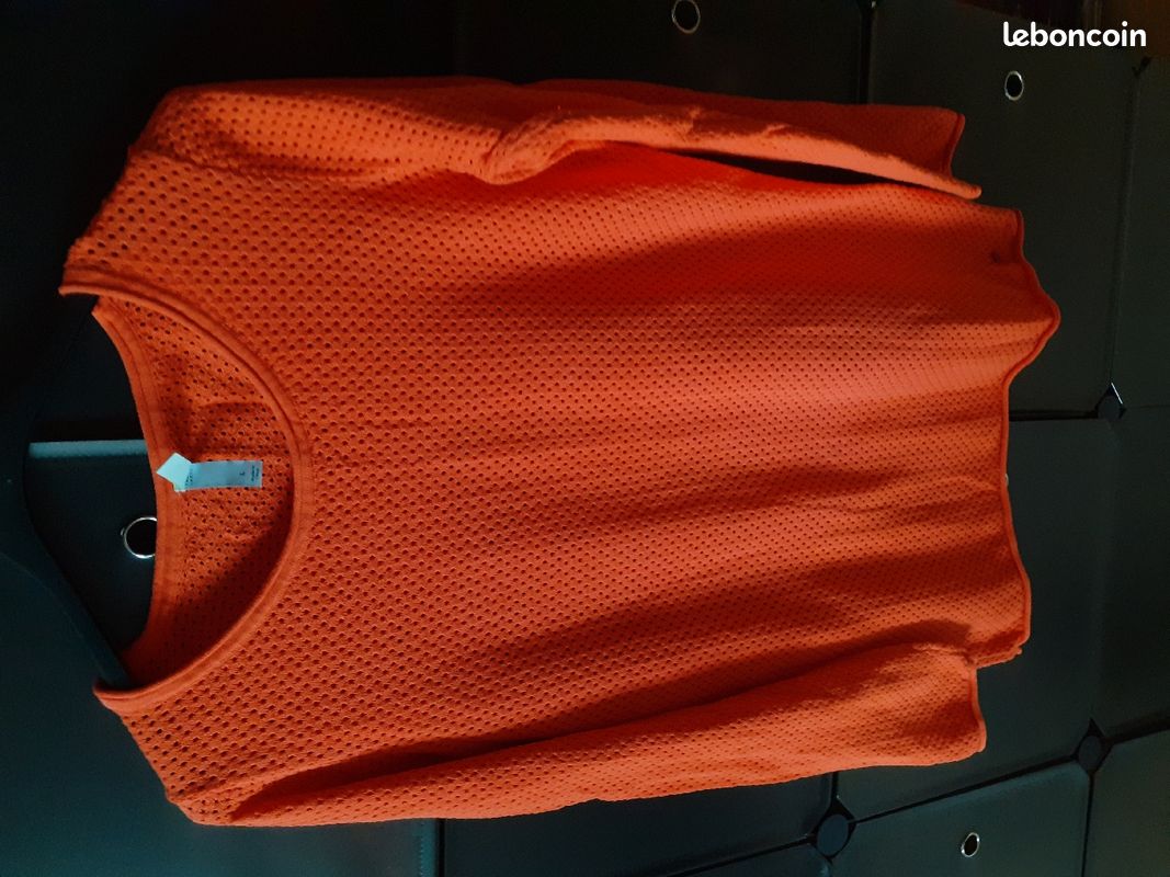 Pull orange à trous ajouré trés beige qualité (image 2)