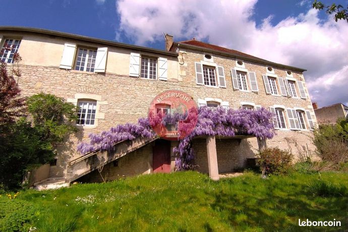 Maison 13 pièces 337 m²