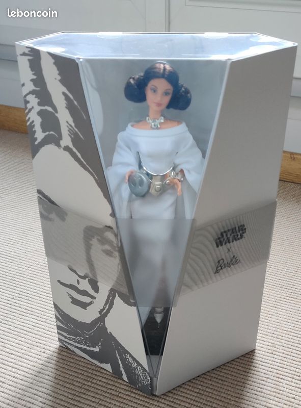 Princess Leia Star Wars x Barbie® Doll Collection