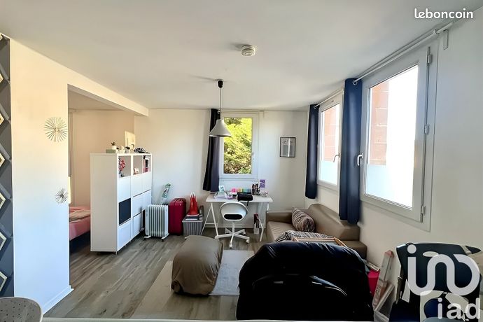 Studio 1 pièce 29 m²