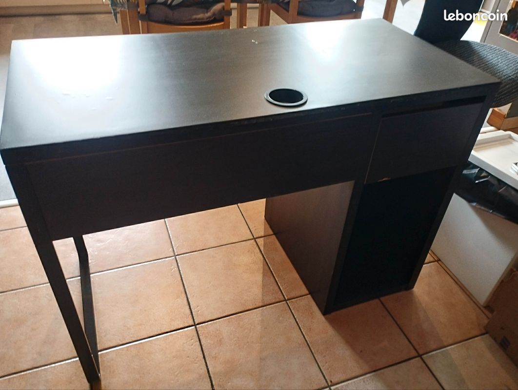 Vente ou échange - Bureau Micke Ikea état satisfaisant (image 5)