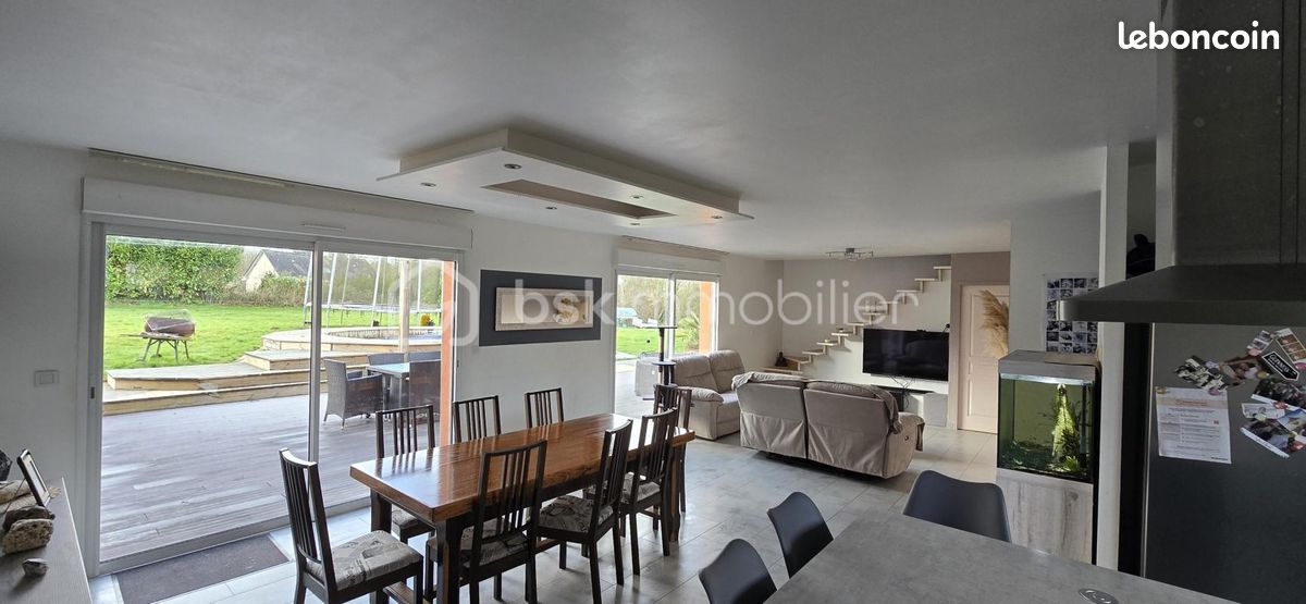 Maison 7 pièces 164 m² · à Belgeard · 164 m² · 332 900 €