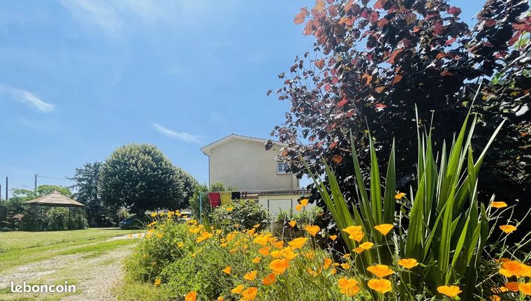 Propriété 6 pièces 160 m²