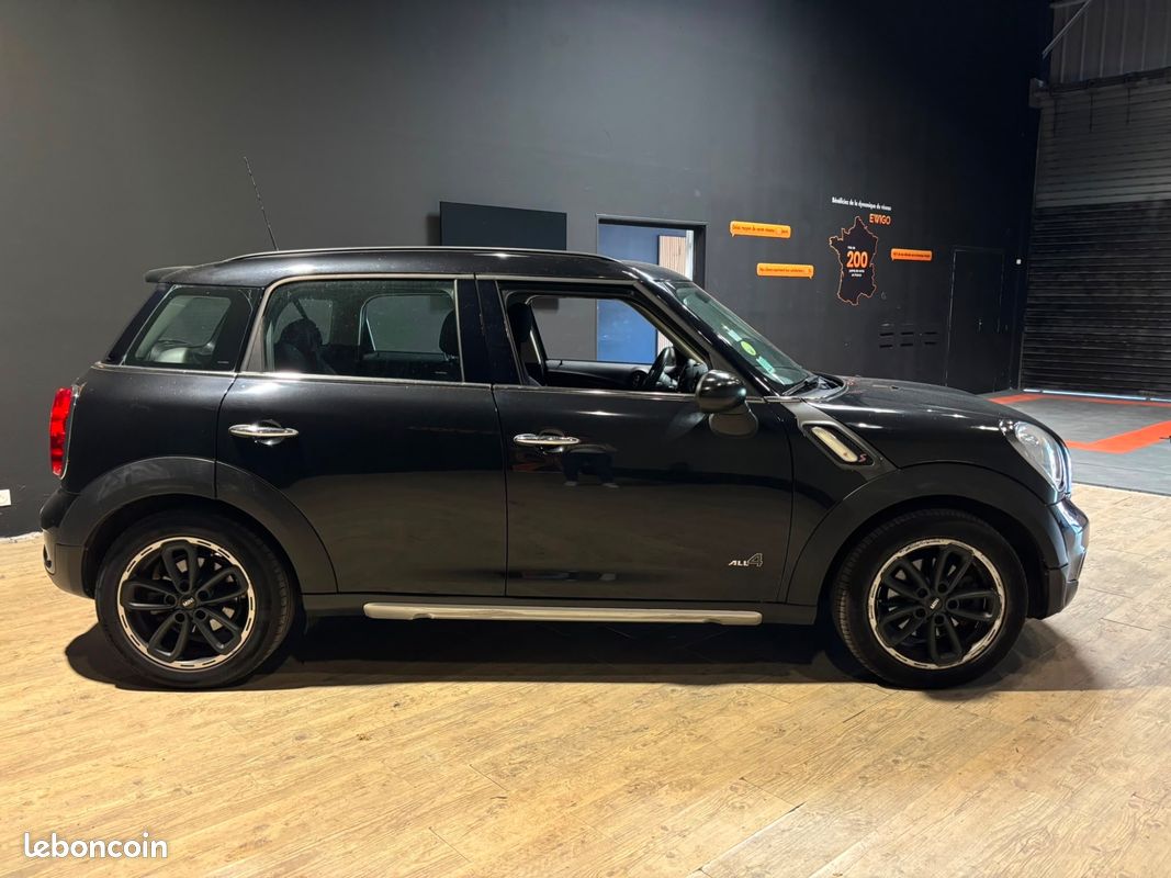 Mini countryman 2.0 sd 145 cooper red hot chili all4-toit pano (image 24)