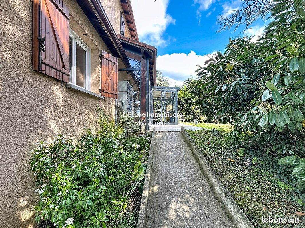 Maison 5 pièces 126 m² · à Rillieux-la-Pape · 126 m² · 429 000 €