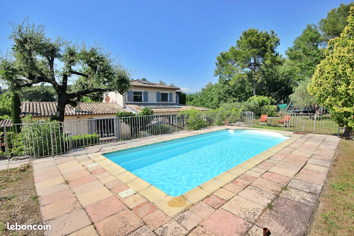 Maison 7 pièces 196 m² · à Mouans-Sartoux · 196 m² · 1 035 000 €