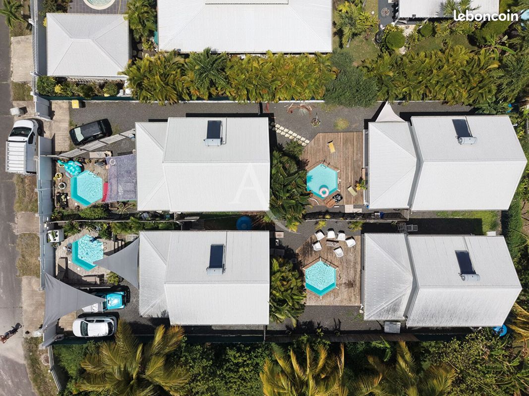 Maison 16 pièces 90 m² · à Saint-François · 90 m² · 1 500 000 €