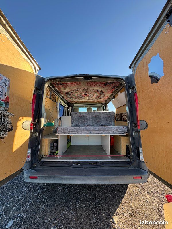 Renault Trafic 2 115 ch 2.0L dCi aménagé van (image 5)