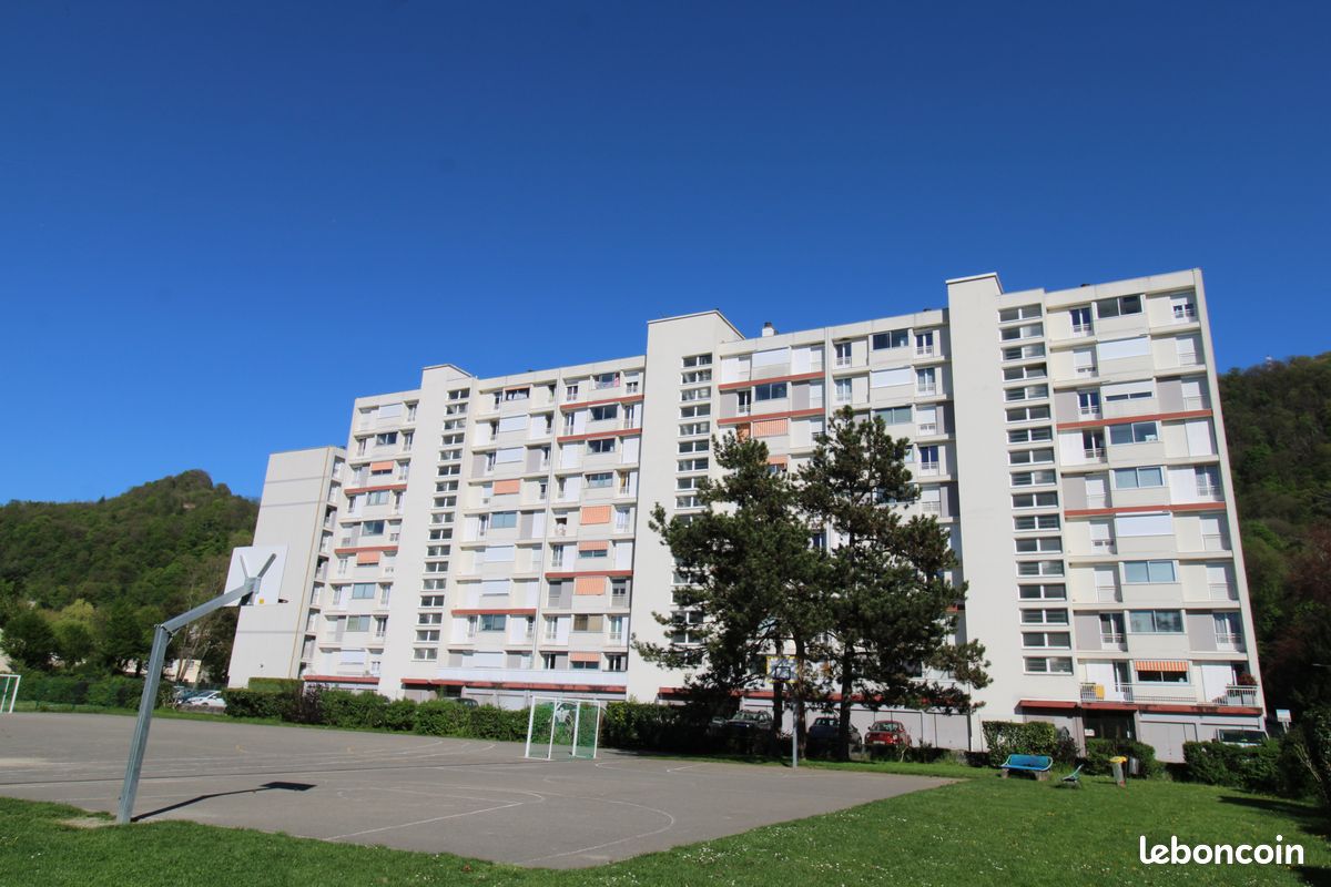 Appartement 4 pièces 72 m² · à Saint-Martin-d'Hères · 72 m² · 159 000 €