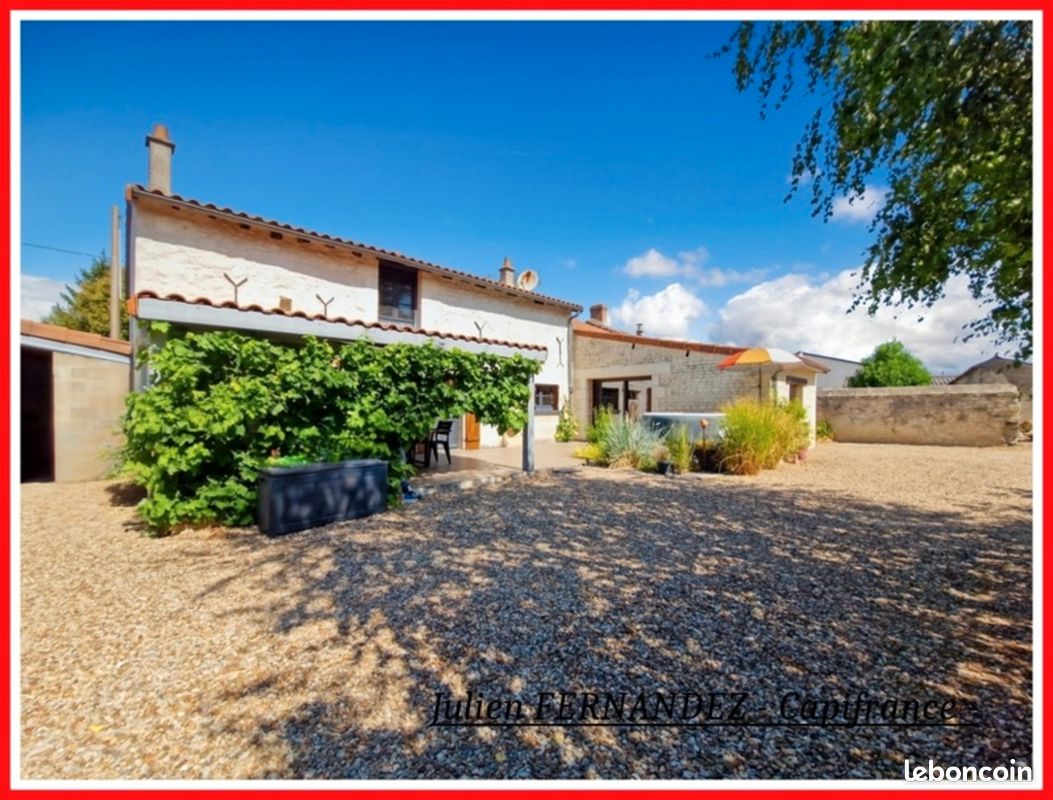 Maison 5 pièces 106 m² · à Saint-Christophe · 106 m² · 140 000 €
