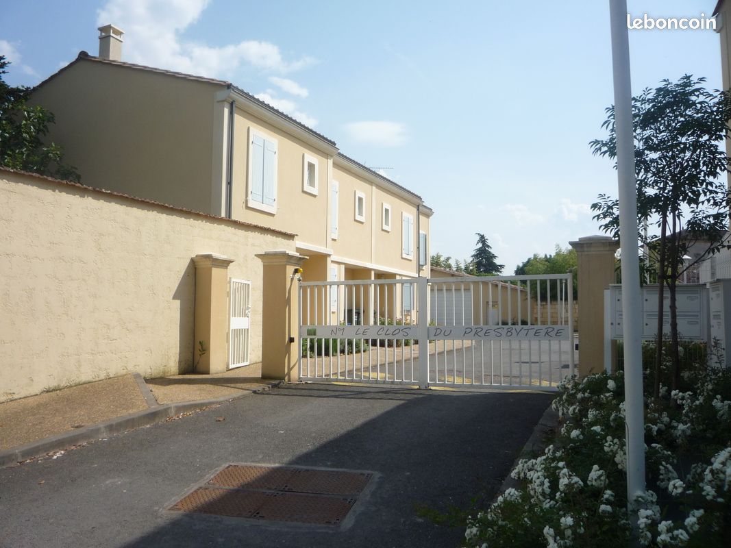 Maison 4 pièces 68 m² · à Sainte-Terre · 68 m² · 820 €