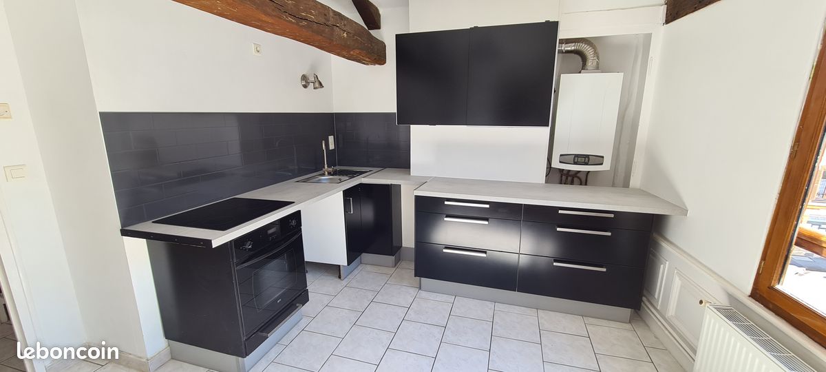 Appartement a louer chalons-en-champagne - 3 pièce(s) - 80 m2 - Surfyn