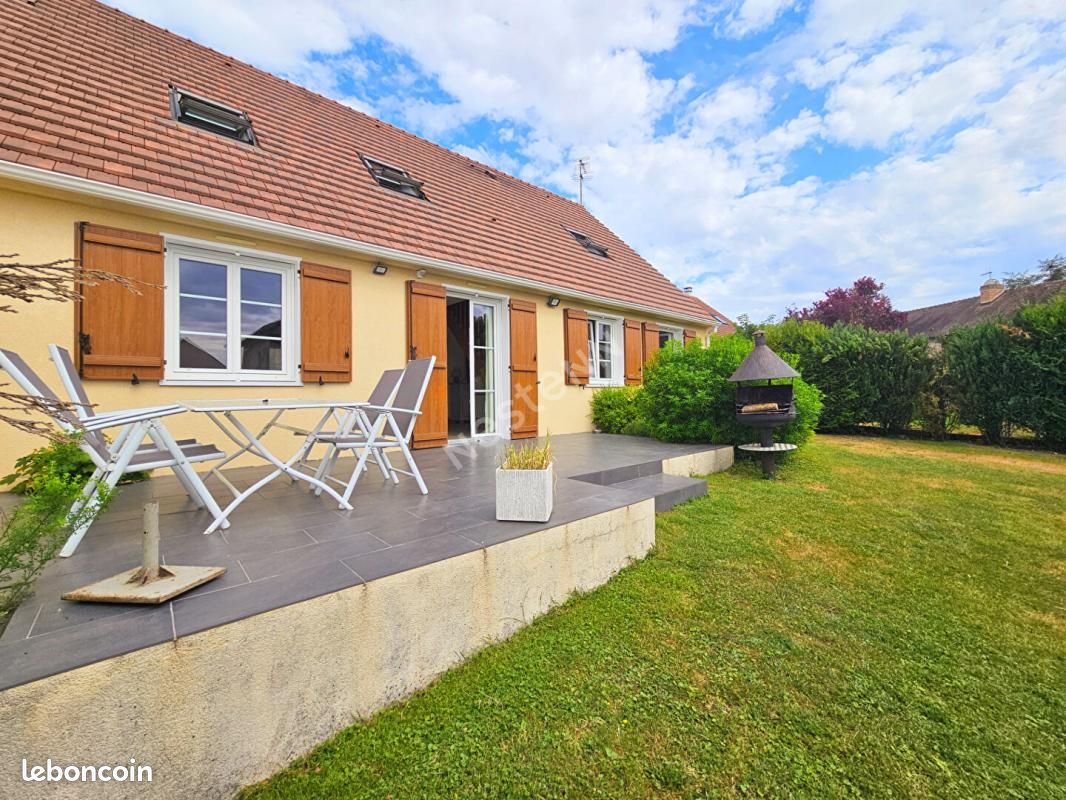 Maison 7 pièces 134 m² · à Santeuil · 134 m² · 385 000 €