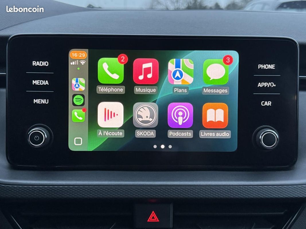SKODA KAMIQ 1.0 TSI Evo 110ch Ambition 1erMain Keyless Carplay Hayon Electrique Siege chauffant (image 16)