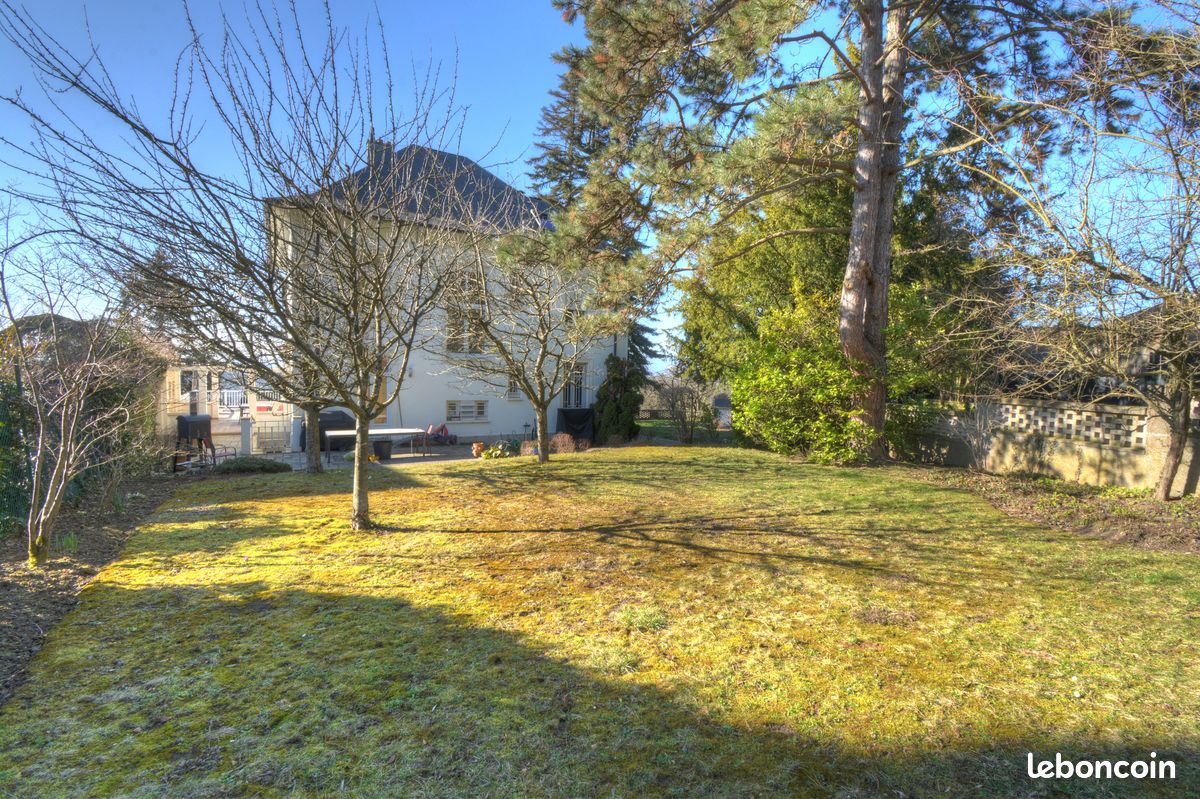 Maison 9 pièces 280 m² · à Mulhouse · 280 m² · 820 000 €