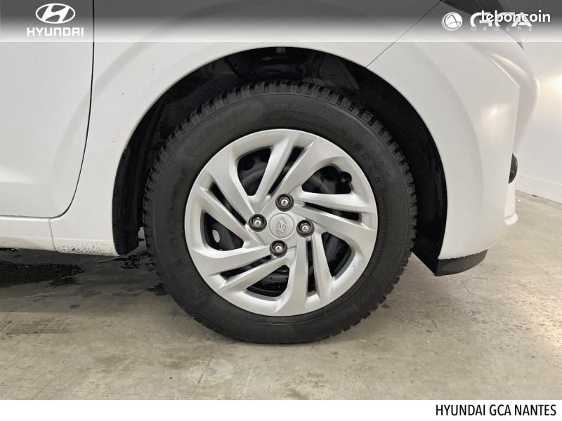 Hyundai i10 1.0 67ch ECO Intuitive (image 9)