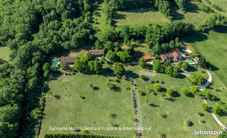 Maison 14 pièces 355 m²