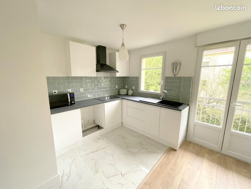 Appartement a louer  - 2 pièce(s) - 46 m2 - Surfyn