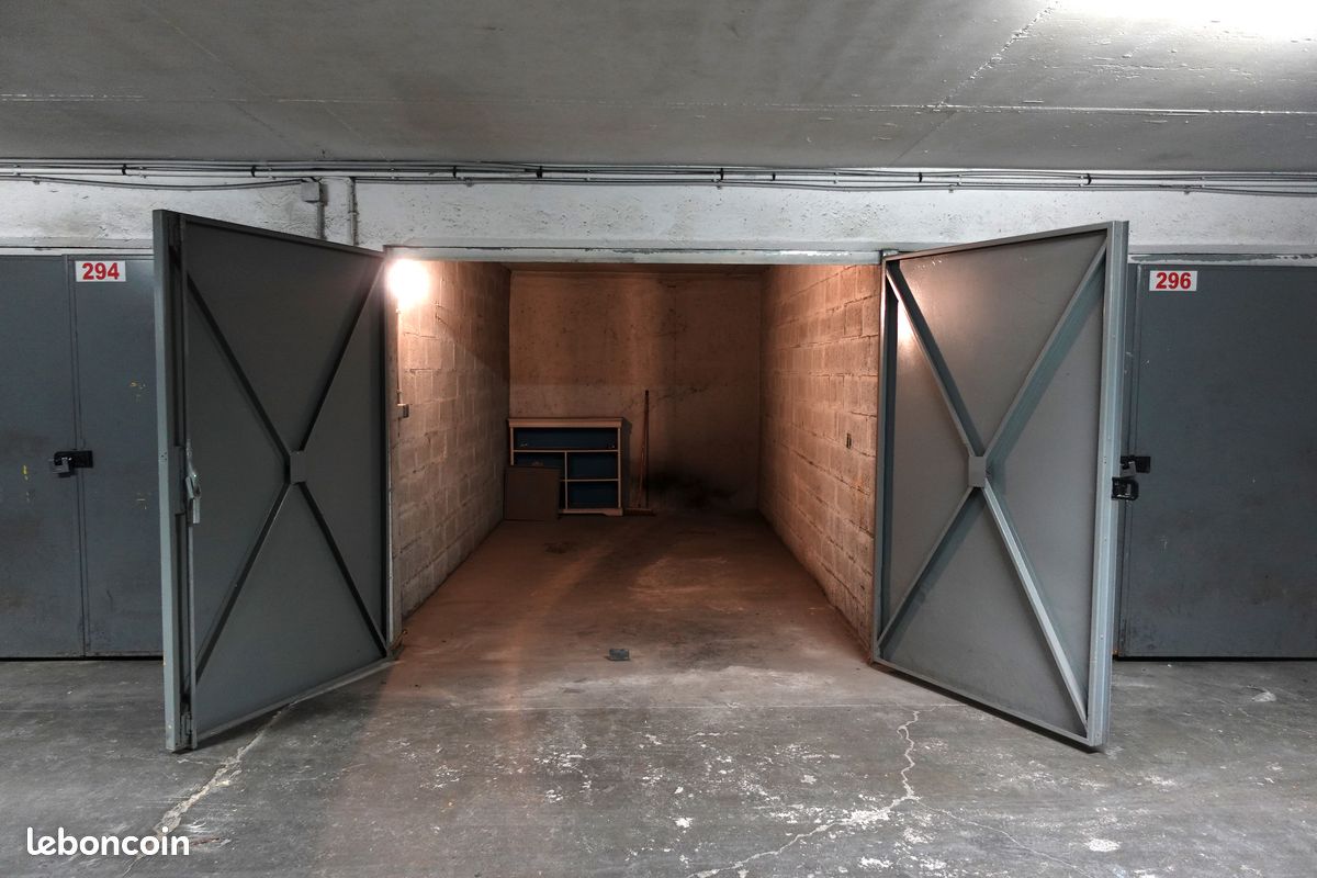Parking 13 m² · à Paris · 13 m² · 21 900 €