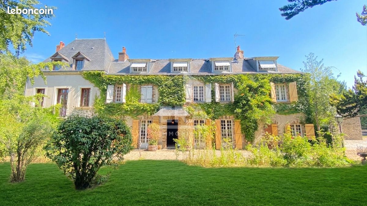 Maison 1 pièce 232 m² · à Maisoncelles-du-Maine · 232 m² · 394 900 €