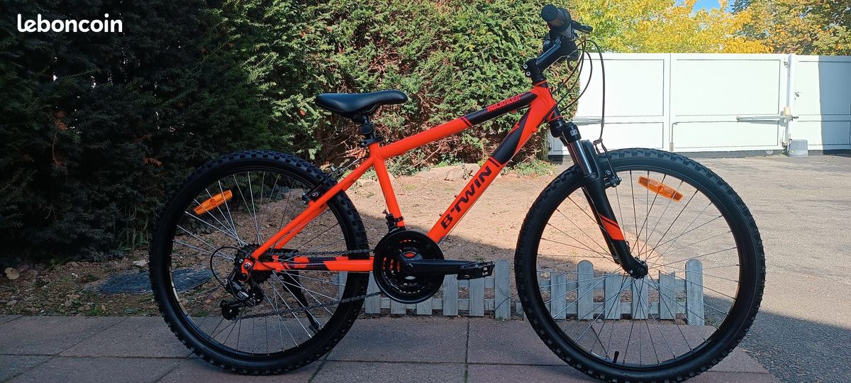 Vtt 24 pouces garçon B'twin orange fluo Vélos