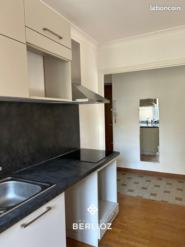 Appartement 3 pièces 63 m² · à Grenoble · 63 m² · 918 €