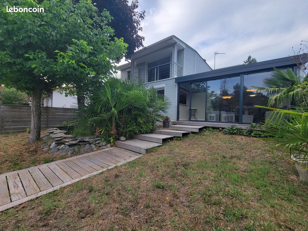 Maison 6 pièces 178 m² · à Villenave-d'Ornon · 178 m² · 521 000 €