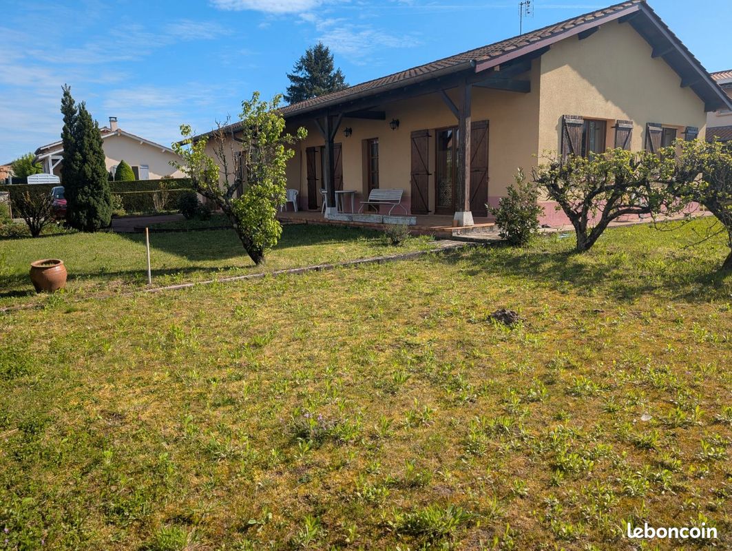 Maison 4 pièces 101 m² · à Replonges · 101 m² · 235 000 €