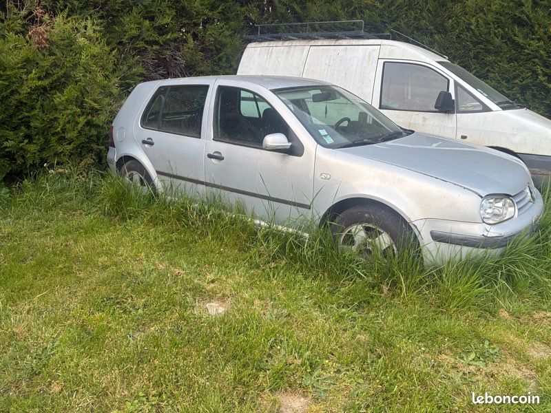 Golf 4 1,6 essence (image 1)