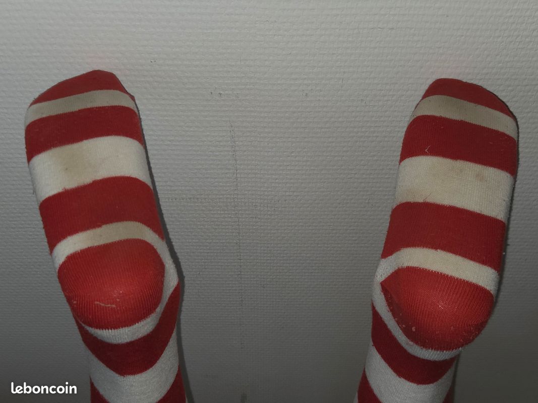 Chaussettes hautes Noël rayées rouge blanc (image 4)