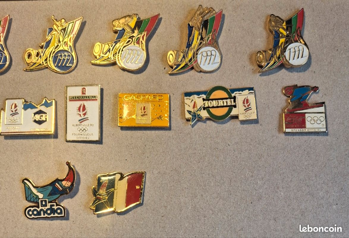 PIN'S - pins - illustré jeux olympiques - la poste 1992 EUR 2,20 - FR