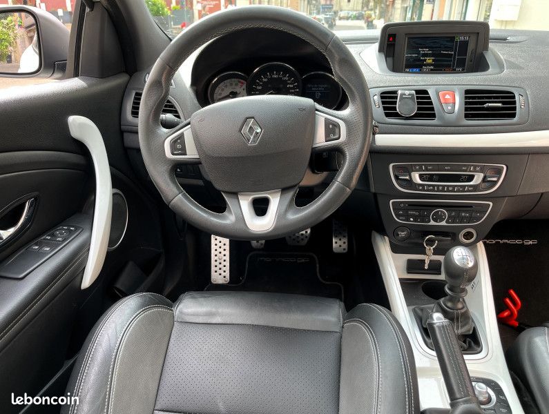 Renault MEGANE III COUPE 2.0T 250CH RS MONACO GP (image 19)