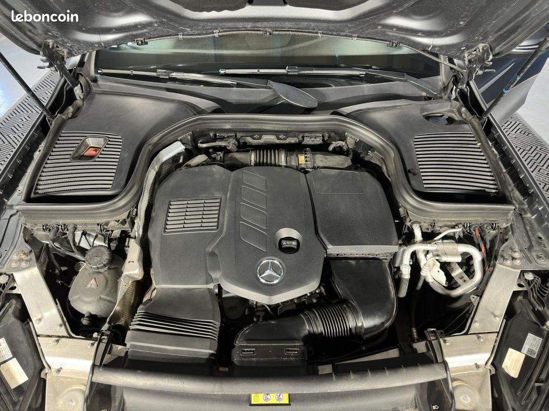 MERCEDES-BENZ GLC COUPE 2.0 300 D 245 AMG LINE 9G-Tronic (image 10)