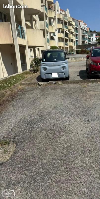 Parking Pornic · 70 €/mois