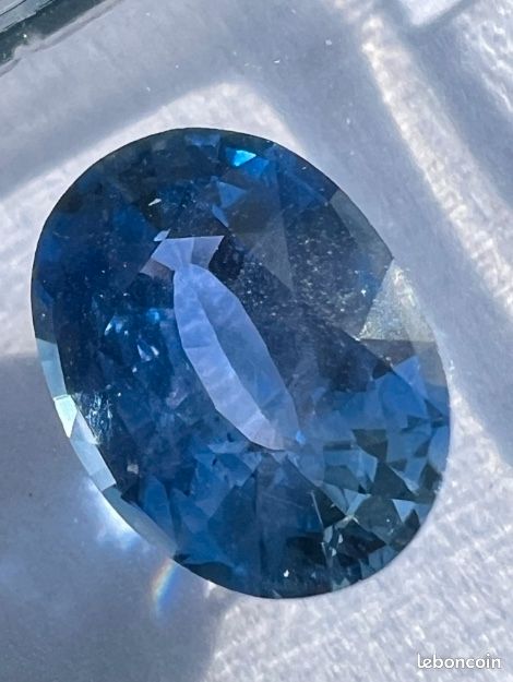Saphir Bleu Naturel Du Sri Lanka - 0,37 Carat, Ovale, Non Traité (Certificat GGL)