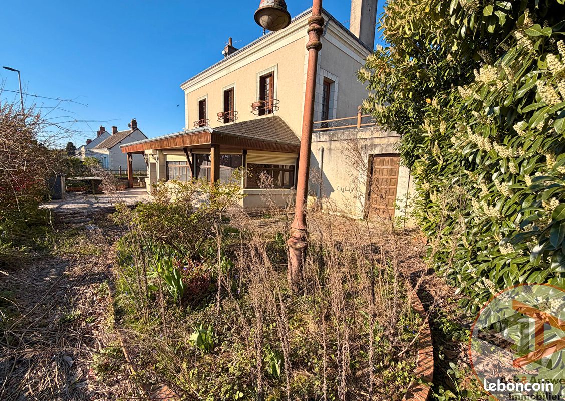 Maison 5 pièces 180 m² · à Villeperdue · 180 m² · 139 900 €