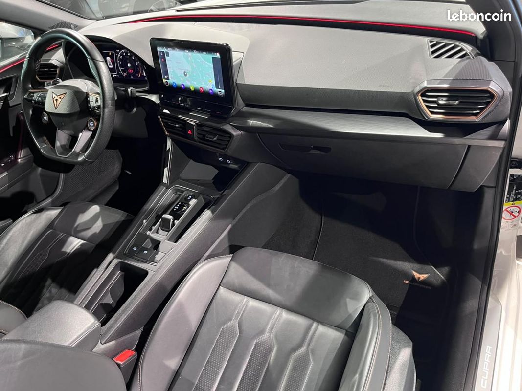 CUPRA LEON 2.0 TSI 300 VZ DSG7 MALUS INCLUS Volant Supersport Beats Audio Caméra (image 29)
