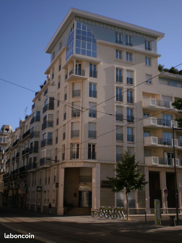 Appartement 2 pièces 25 m² · à Saint-Étienne · 25 m² · 340 €