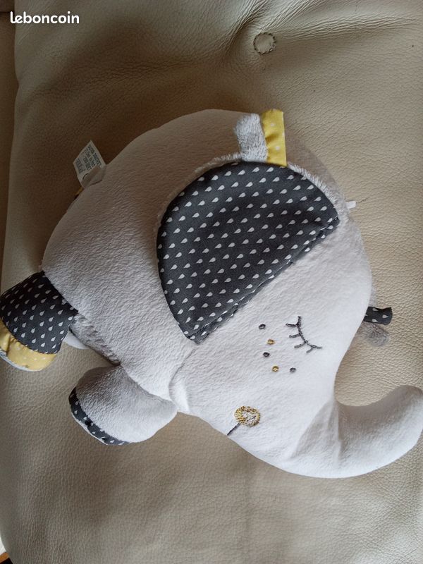 Doudou peluche éléphant blanc gris Sauthon peluche yeux dormeurs fermés il dort modèle haut 20 cm baby déco peluche feuille tissu jaune queue plus noeud d'occasion grands cils (image 4)