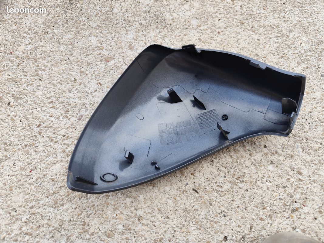 Coque de rétroviseur gauche Peugeot 207 (image 2)