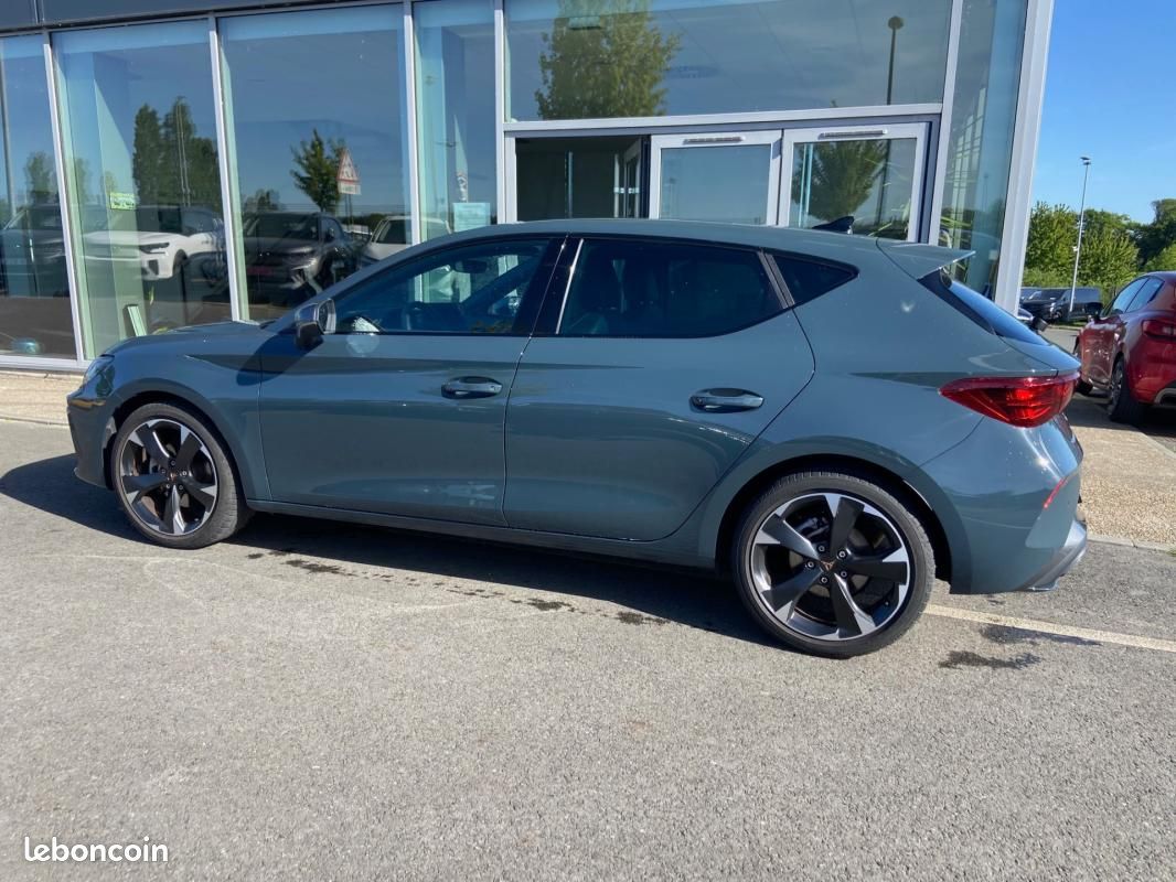 Cupra Leon 1.5 eTSI Hybrid 150 ch DSG7 V (image 4)