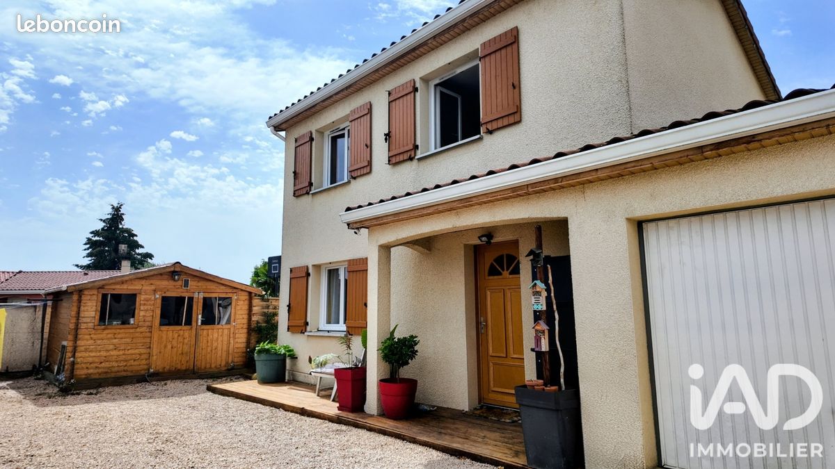 Maison 5 pièces 88 m² · à Bonson · 88 m² · 249 000 €