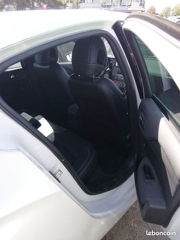 Ds 4 BlueHDi 120 BVM6 Sport Chic (image 4)