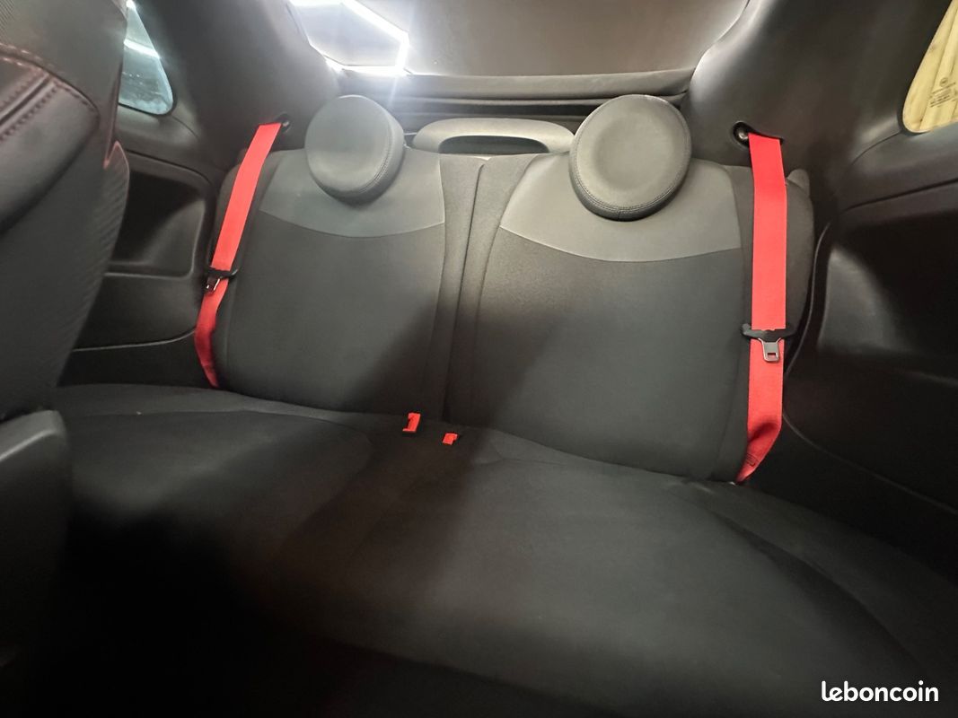 ABARTH 595 1.4 T-Jet 180 CH BVA Cabriolet Competizione Esseesse + ECHAPPEMENT AKRAPOVIC + PACK CARBONE + BEATS AUDIO + 1ERE MAIN + GARANTIE 12 MOIS (image 23)