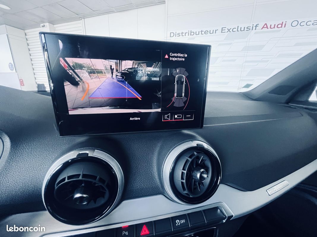 AUDI Q2 35 TFSI 150 S tronic 7 S line (image 19)
