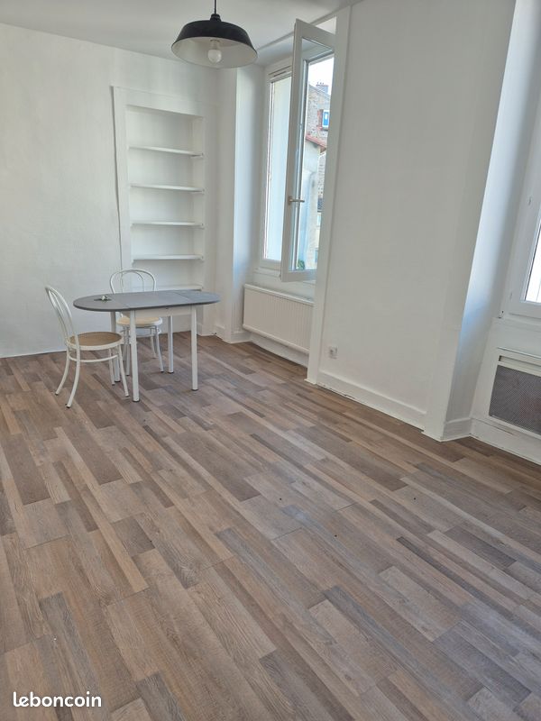 Appartement 2 pièces 38 m² · à Villars · 38 m² · 390 €