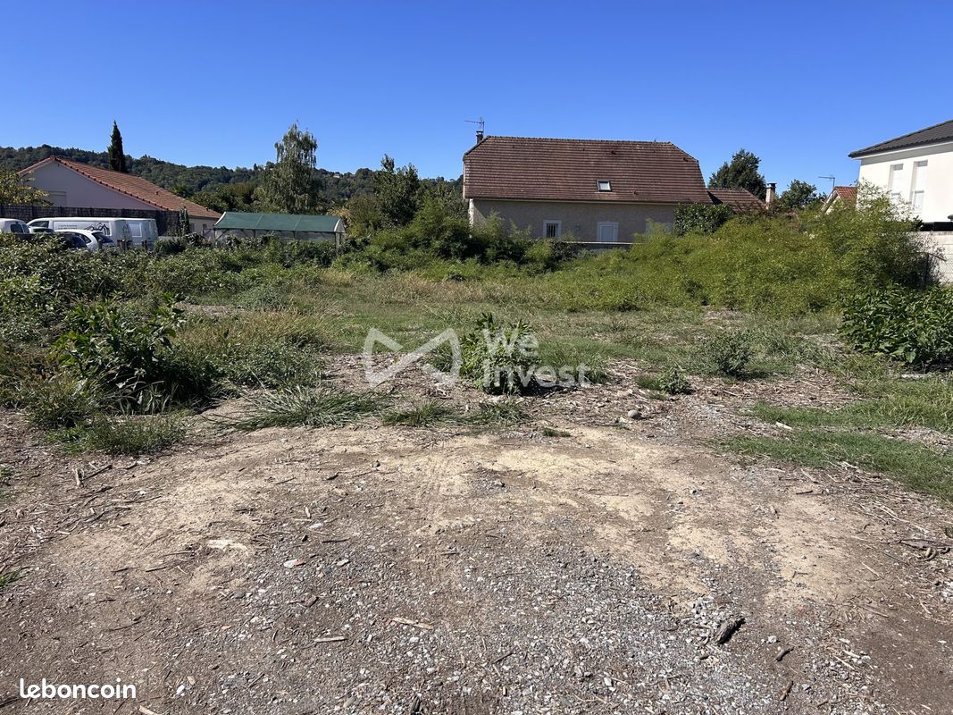 Terrain 850 m² · à Lons · 850 m² · 113 000 €