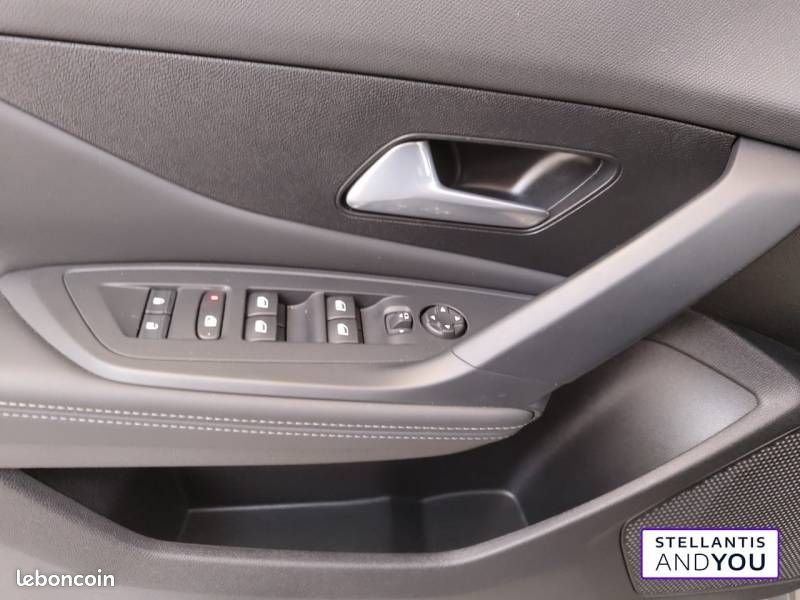 Peugeot 308 Hybrid 145 e-DCS6 Allure (image 40)