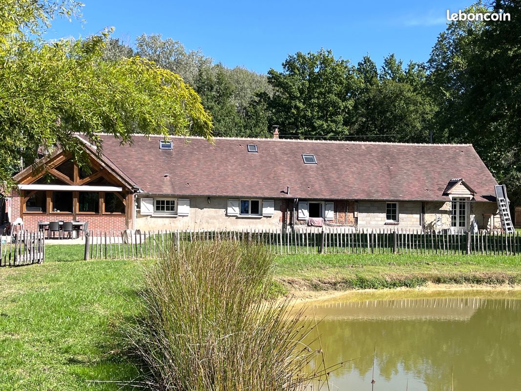 Maison 8 pièces 163 m² · à Lorris · 163 m² · 295 000 €